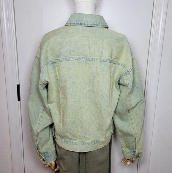 Madewell Oversized Crop Denim Trucker Jacket Size Medium - Picture 7 of 11